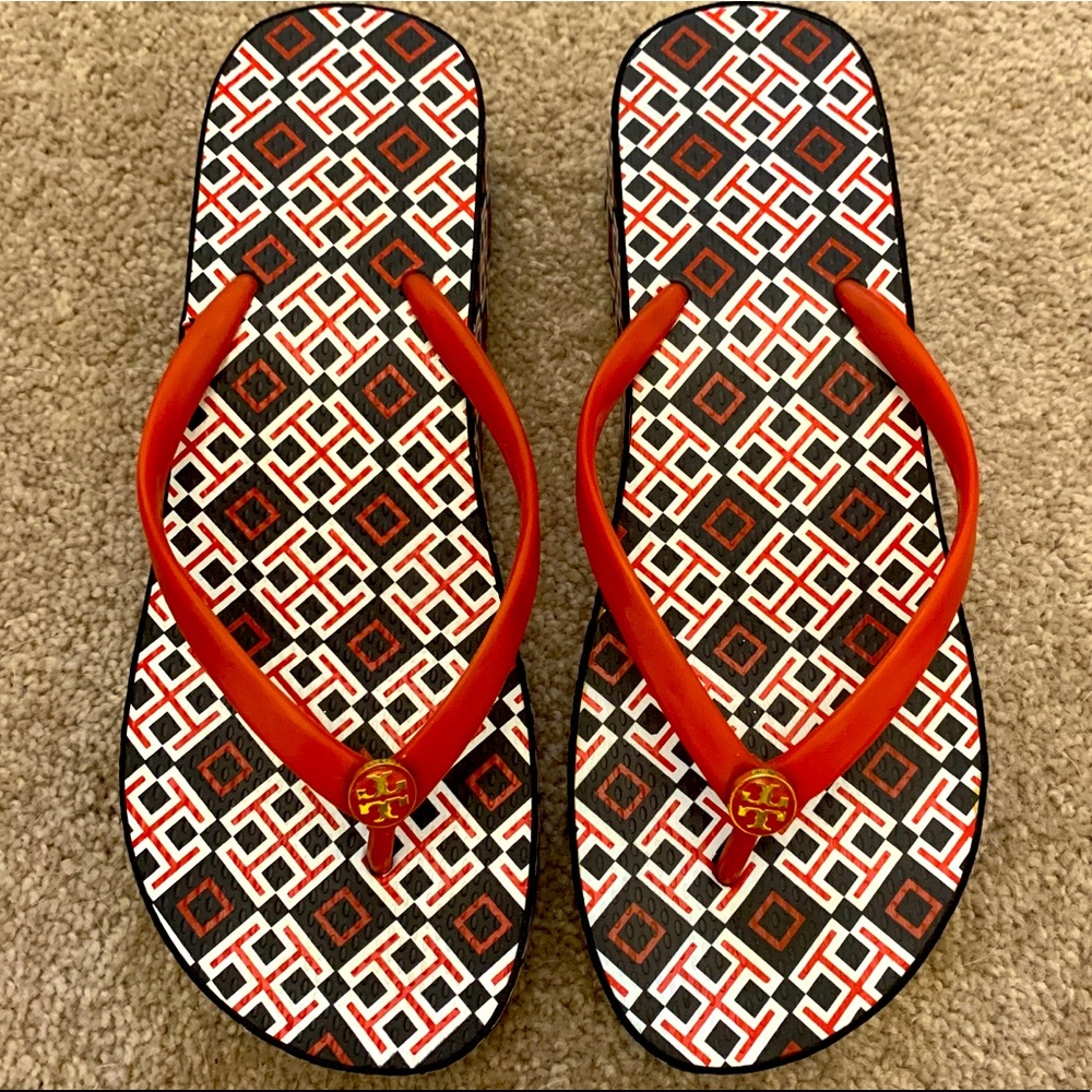 NWT Tory Burch size 8 wedge sandals